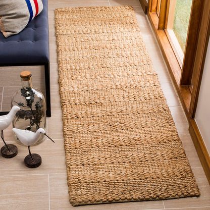 SAFAVIEH Handmade Natural Fiber Zaniyah Jute Rug