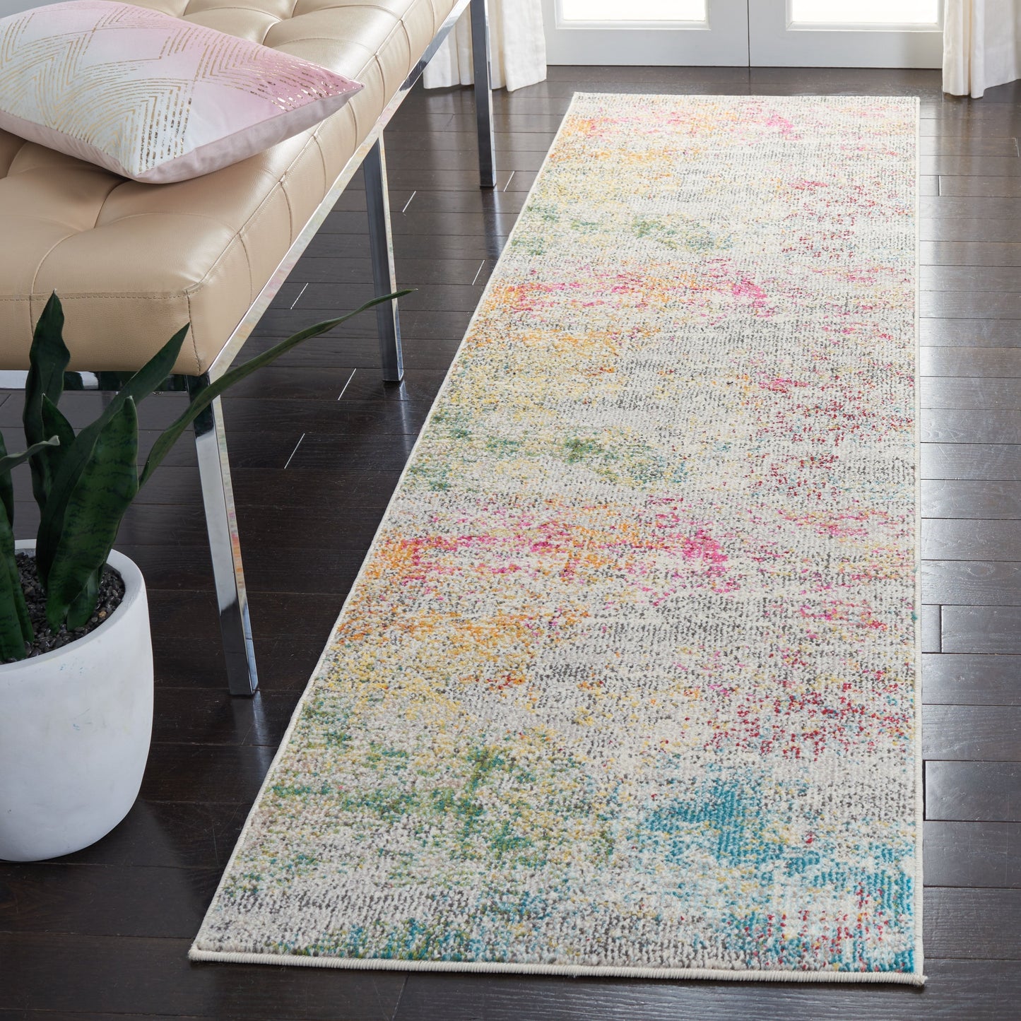 SAFAVIEH Madison Lawanda Modern Abstract Rug