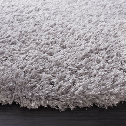 SAFAVIEH Madrid Shag Soledad Solid 2-inch Thick Rug