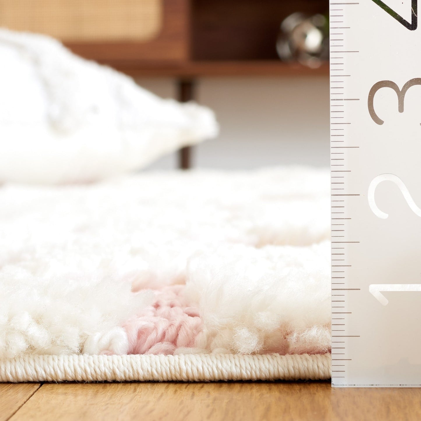 SAFAVIEH Moroccan Tassel Shag Delores 2-inch Thick Rug