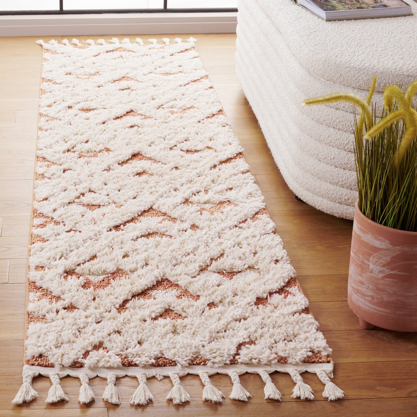 SAFAVIEH Moroccan Tassel Shag Delores 2-inch Thick Rug
