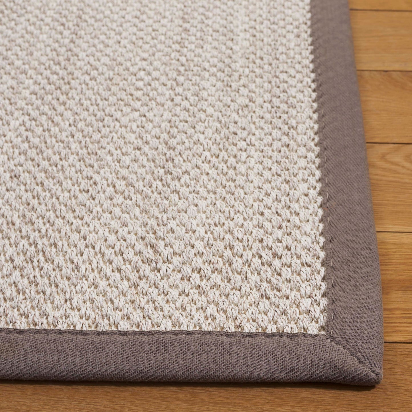 SAFAVIEH Natural Fiber Lorine Casual Border Sisal Rug