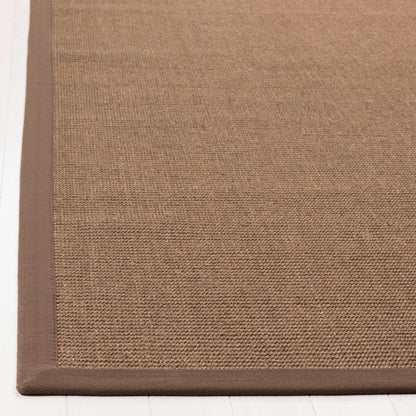 SAFAVIEH Natural Fiber Madelyn Border Sisal Rug