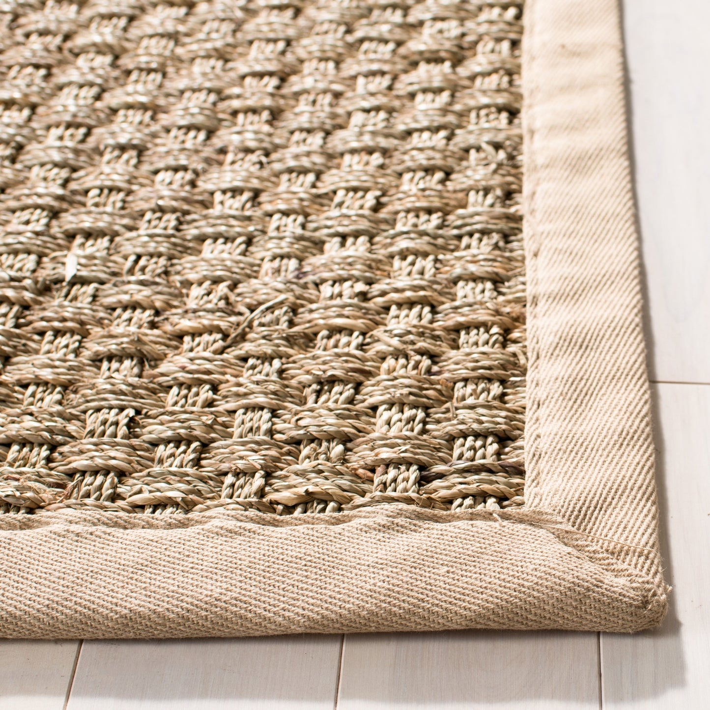 SAFAVIEH Natural Fiber Zymryd Basketweave Seagrass Rug