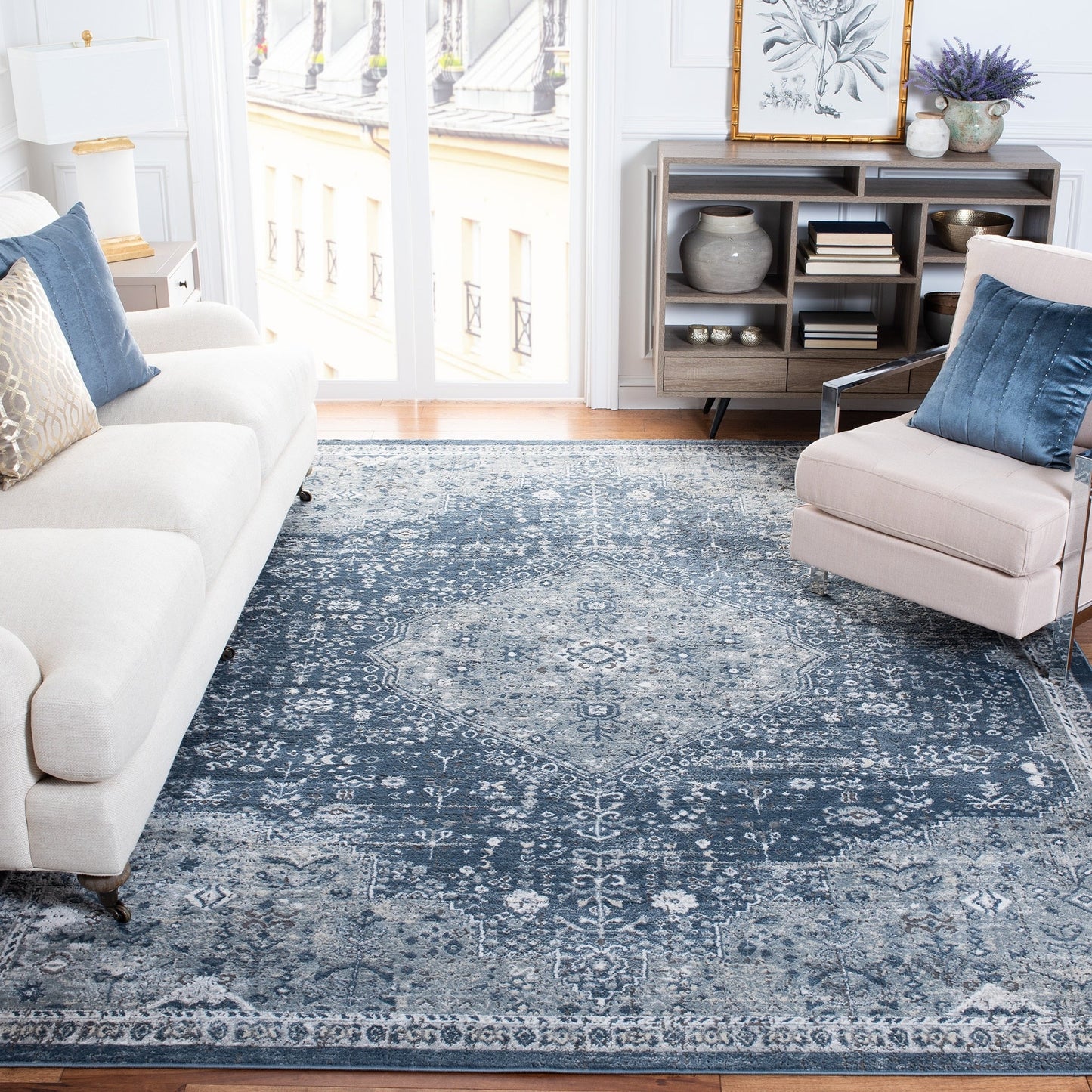 SAFAVIEH Oregon Hildegarde Traditional Oriental Navy/Ivory Rug