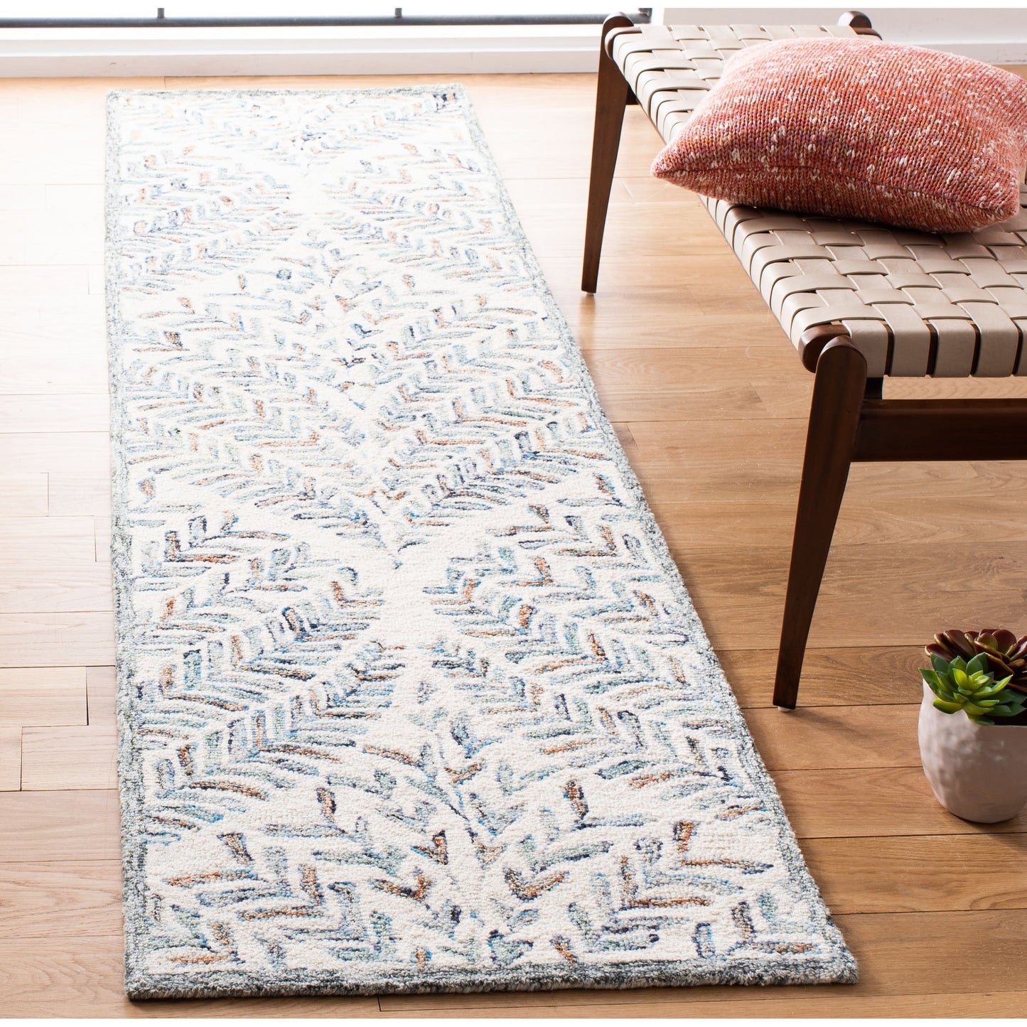 SAFAVIEH Handmade Capri Kert Wool Rug