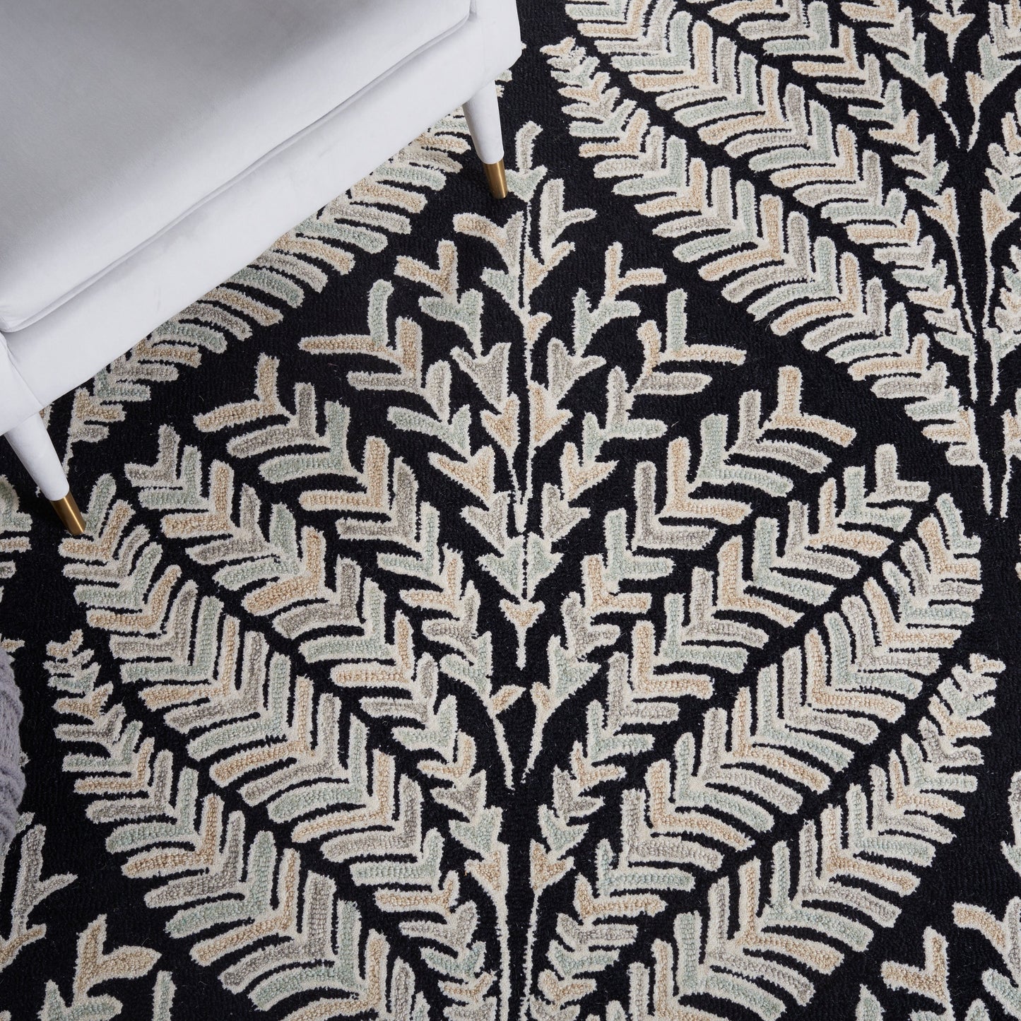 SAFAVIEH Handmade Capri Kert Wool Rug