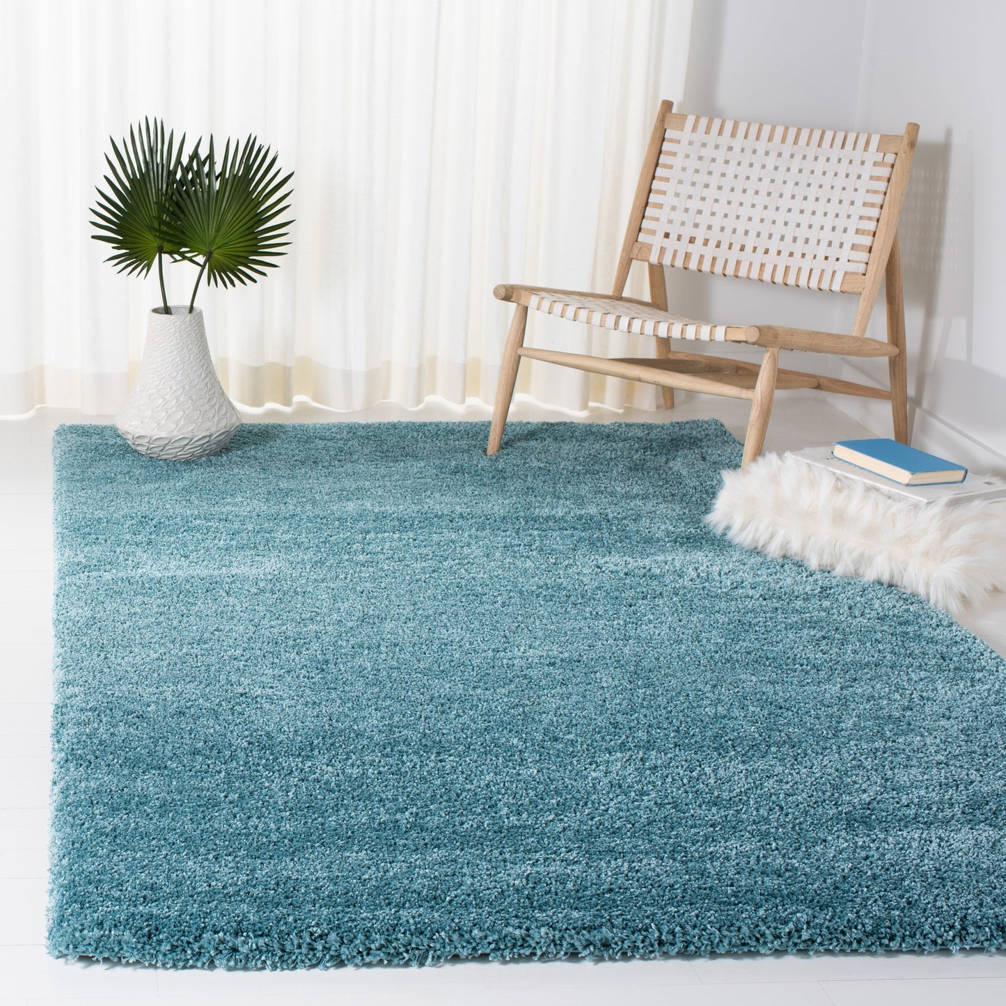 SAFAVIEH, Milan Shag Afton 2-inch Thick Area Rug