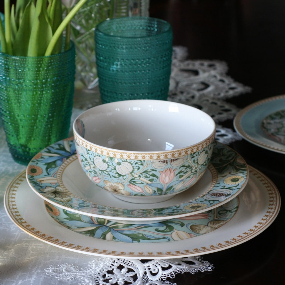 STP Goods Morris Garden Bone China Dinnerware Set of 24 for 6