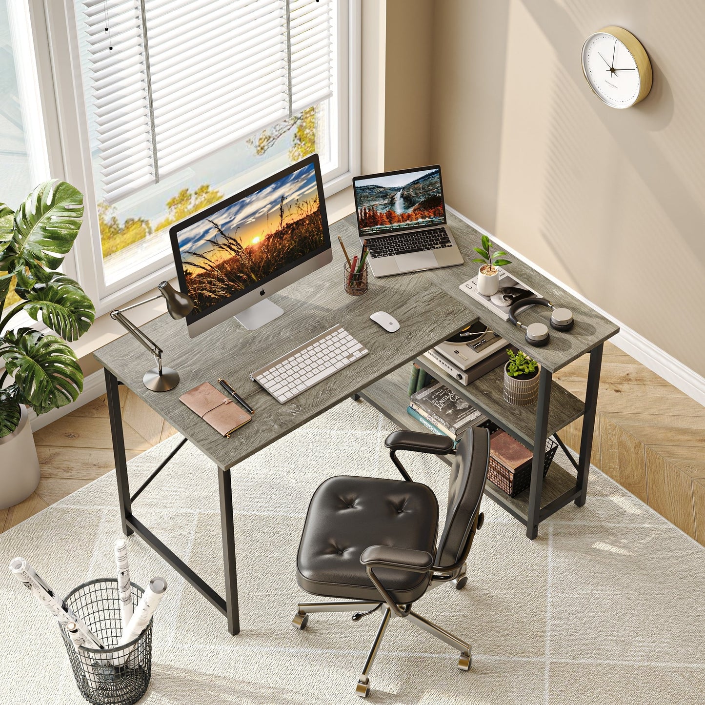 Bureau en forme de L avec étagères de rangement, bureau d'ordinateur d'angle.