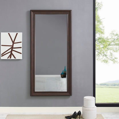 Grand miroir, miroir pleine taille, miroir rectangulaire mural suspendu, avec cadre en faux bois lisse.