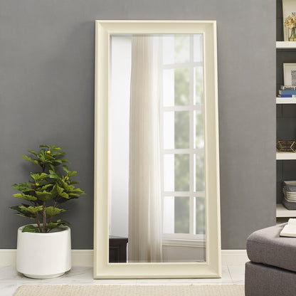 Grand miroir, miroir pleine taille, miroir rectangulaire mural suspendu, avec cadre en faux bois lisse.
