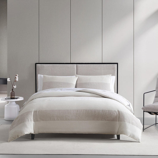 Ensemble de couette Vera Wang en chenille à rayures en forme de gaufre, couleur beige.