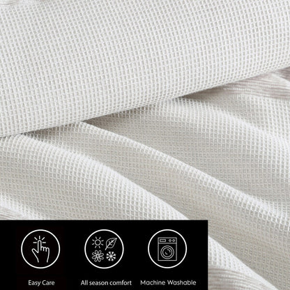 Ensemble de couette Vera Wang en chenille à rayures en forme de gaufre, couleur beige.