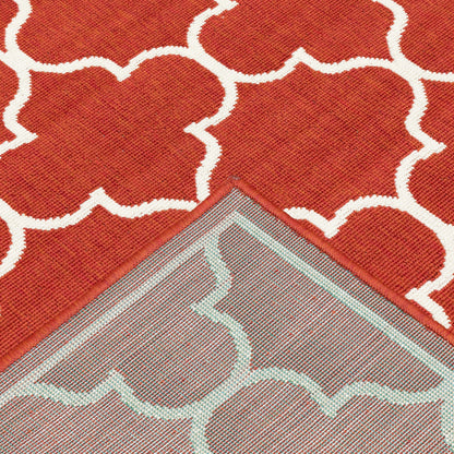 Vista Home Martinique Off-White/Brick Red Lattice Indoor/Outdoor Rug.