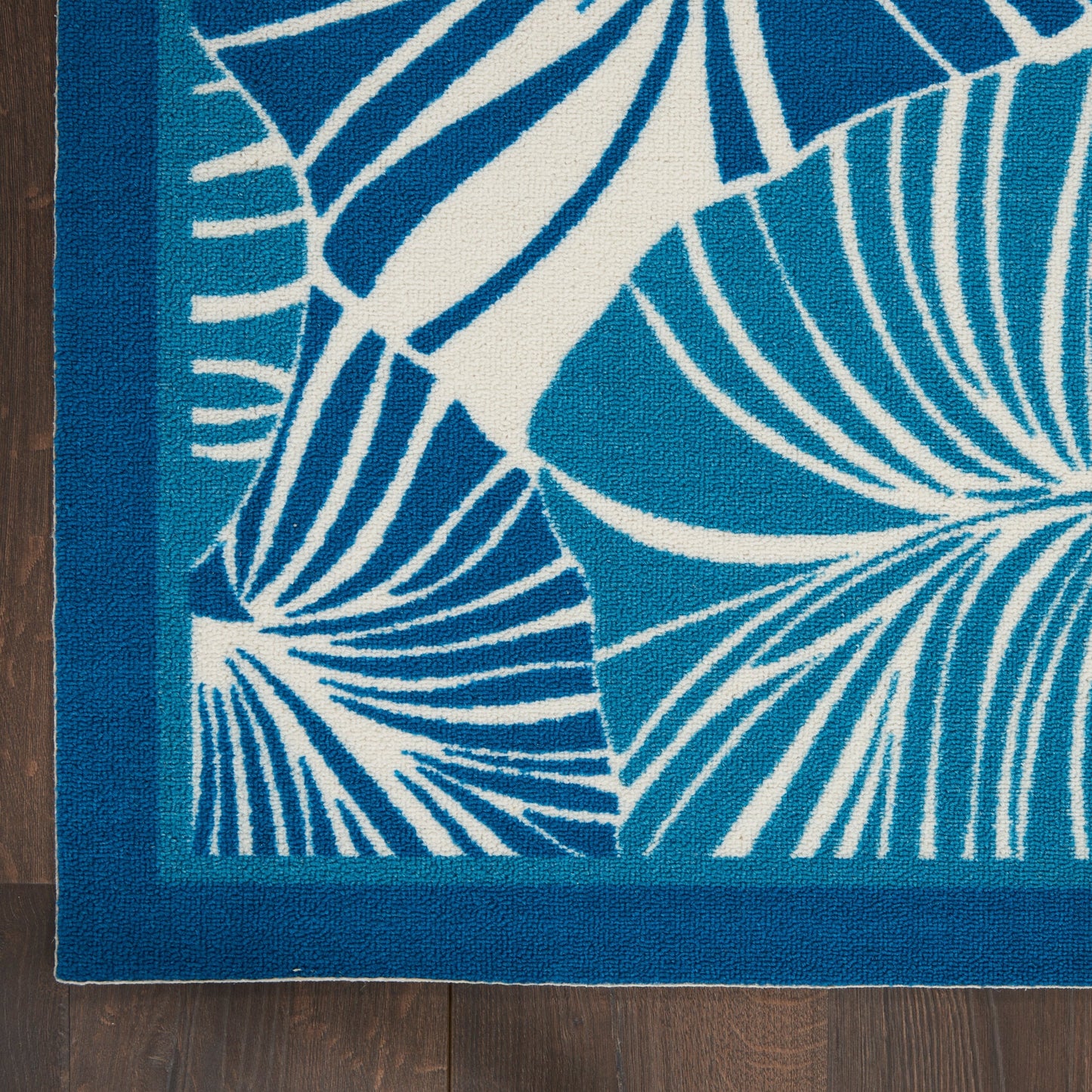 Waverly Sun N' Shade Modern Botanical Indoor/Outdoor Area Rug