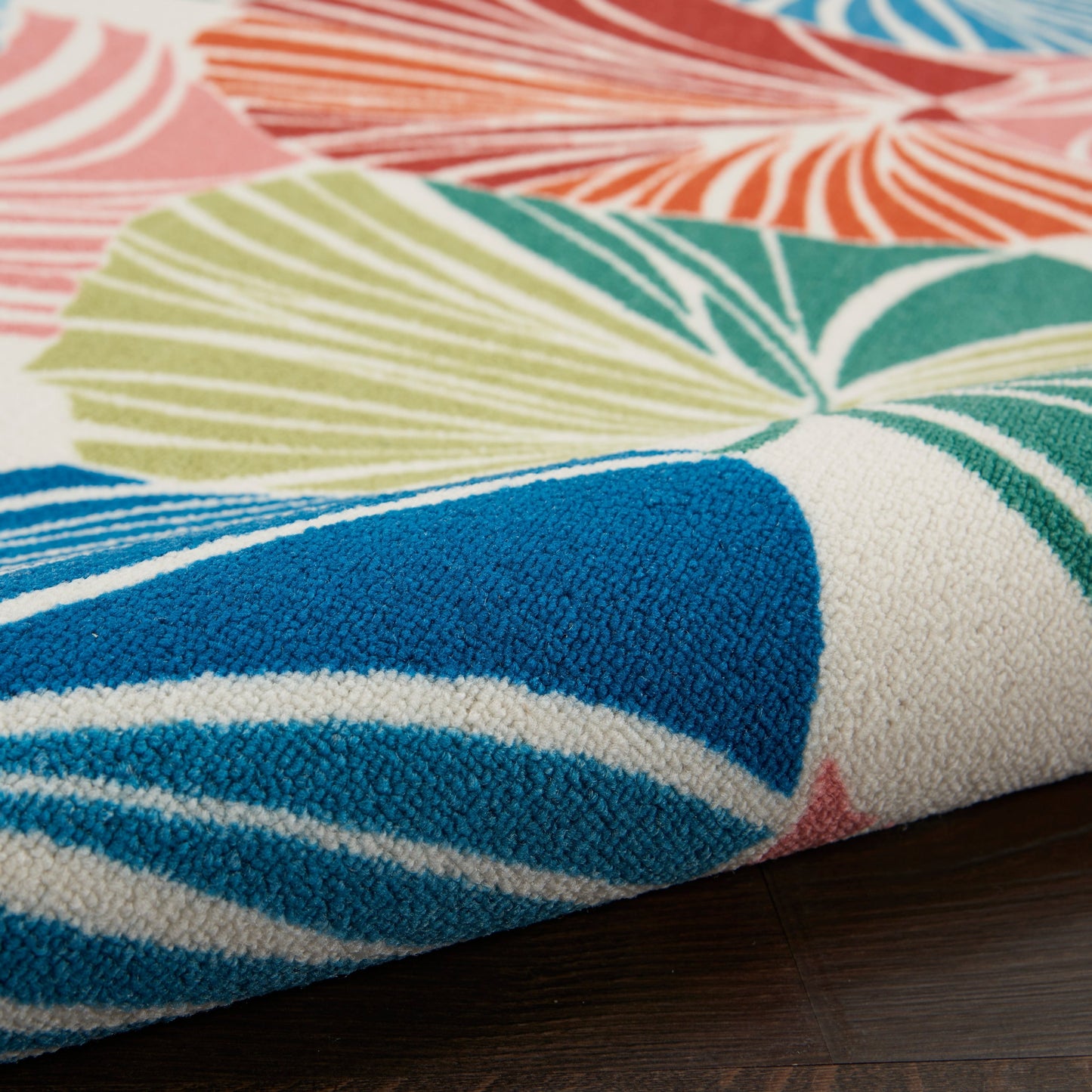 Waverly Sun N' Shade Modern Botanical Indoor/Outdoor Area Rug