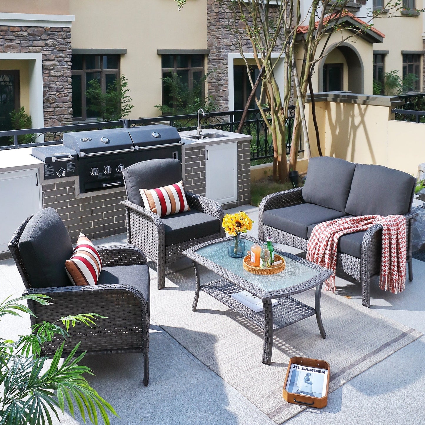 Ensemble de meubles de jardin d'extérieur XIZZI 4 pièces pour conversation avec table